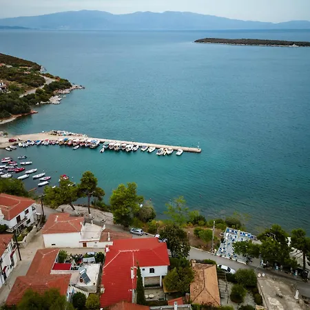 Holiday home Lymperakis *