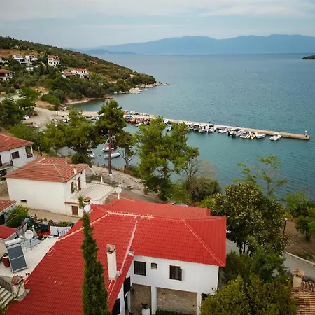 Holiday home Lymperakis *