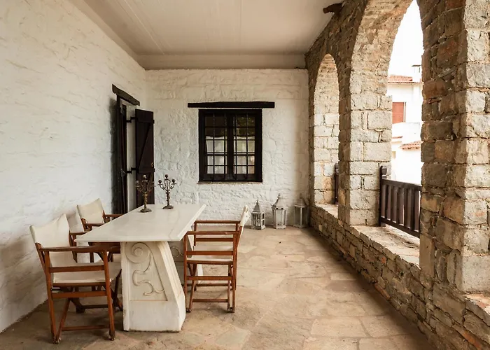 Holiday home Lymperakis *