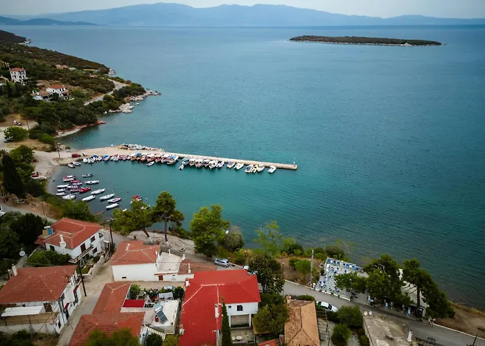 Holiday home Lymperakis *